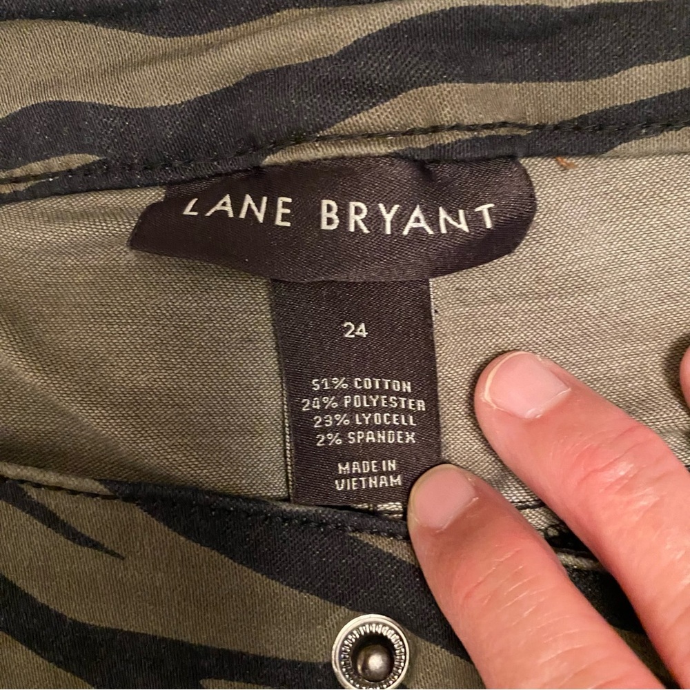 Lane Bryant Animal Stripe Jegging Pant - Picture 6 of 12